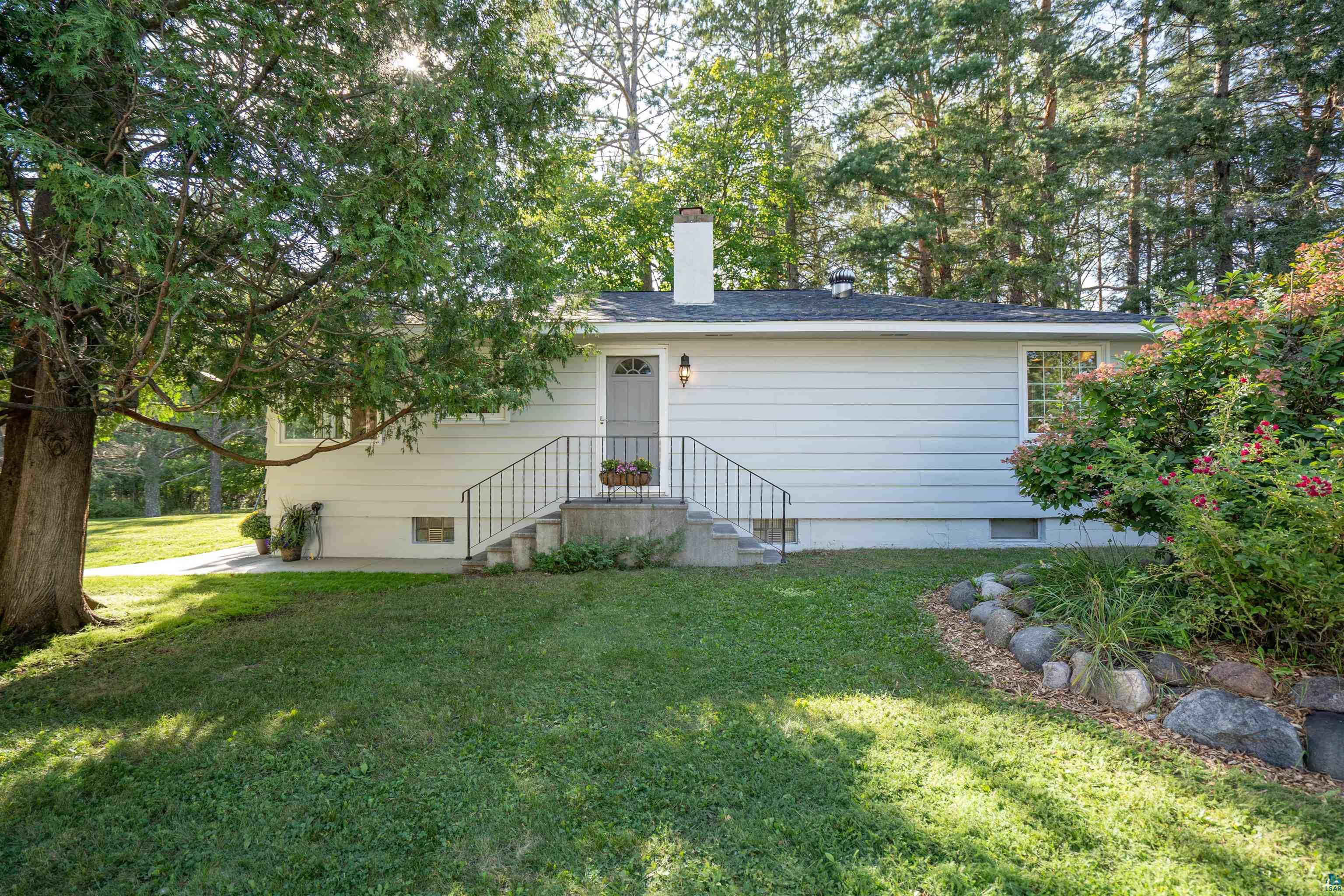 4738 Emerson Road Duluth, MN 55803 - Photo 20 of 27