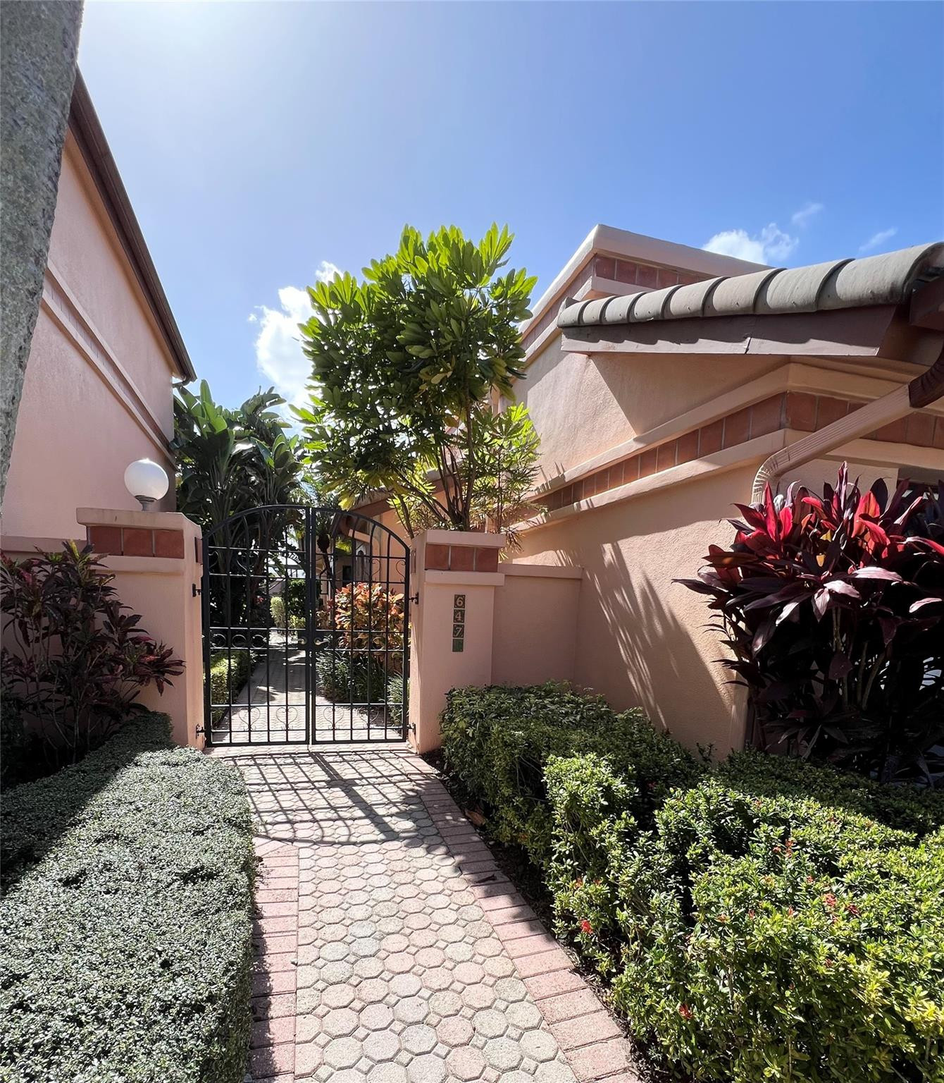 6471 Via Rosa Boca Raton, FL 33433 - Photo 5 of 34 Photo 5