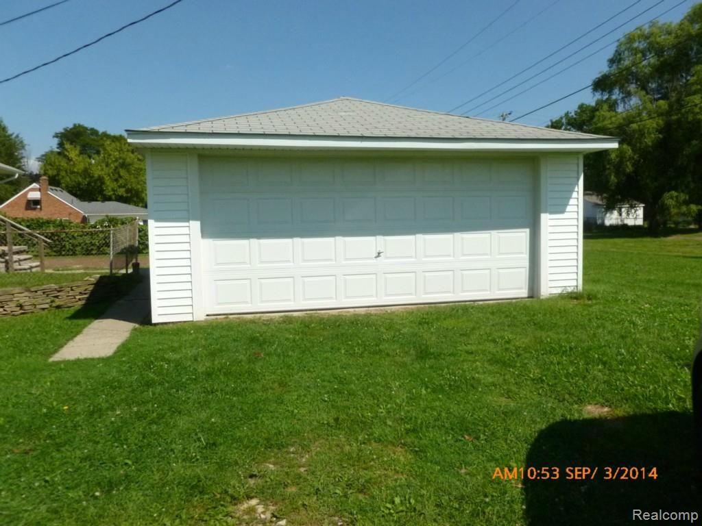 7740 Inkster Road Dearborn Heights, MI 48127 - Photo 4 of 18