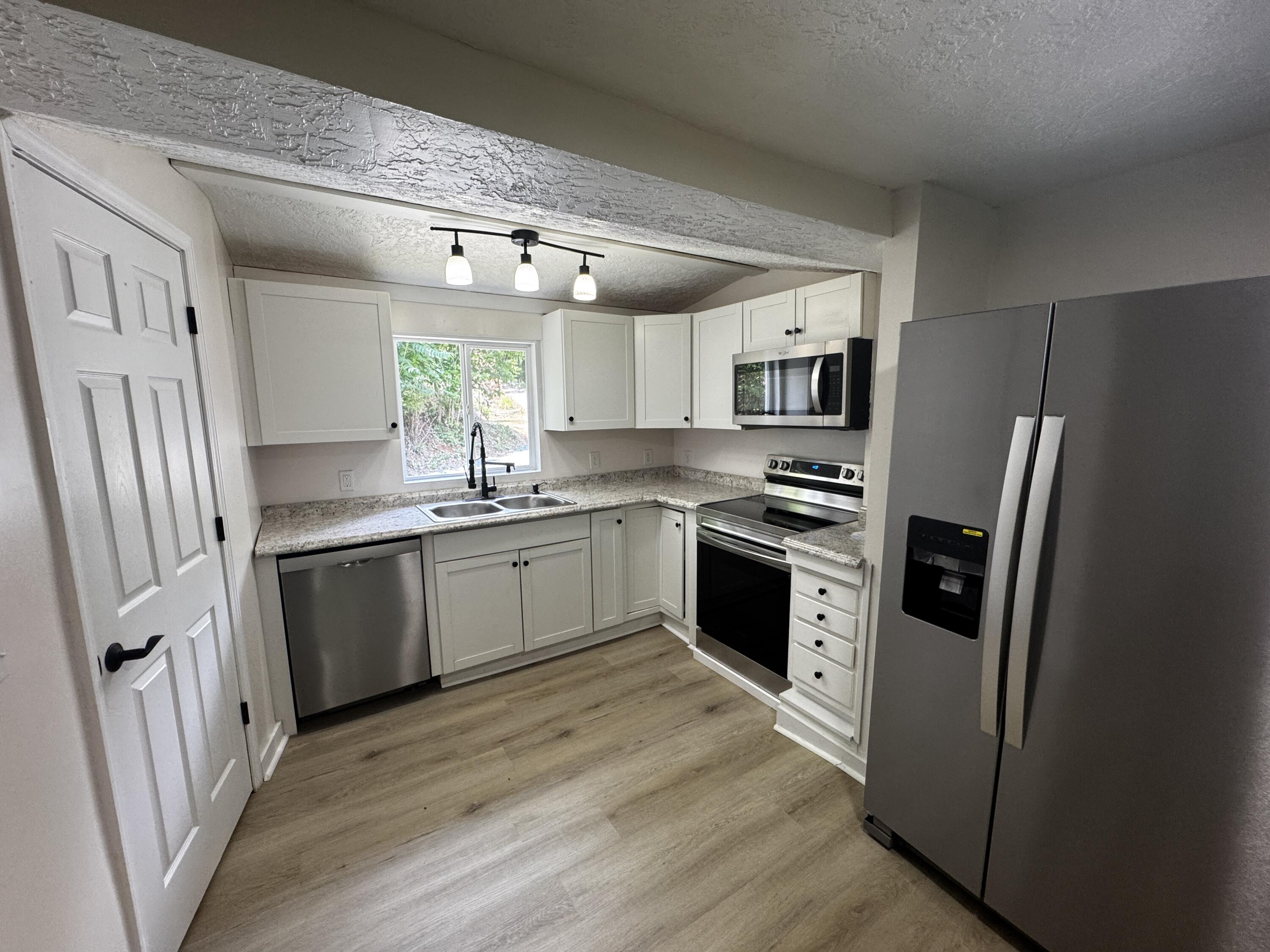 4420 Seneca Hollow Road Elliston, VA 24087 - Photo 11 of 15 kitchen2