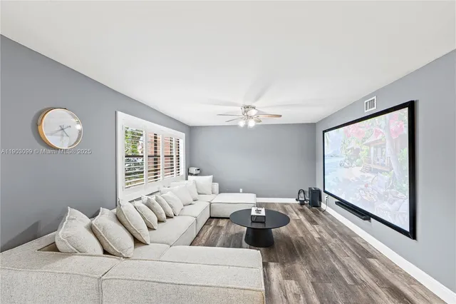 $377,500 | 33 Madrid Lane, Unit 49, Davie, FL 33324