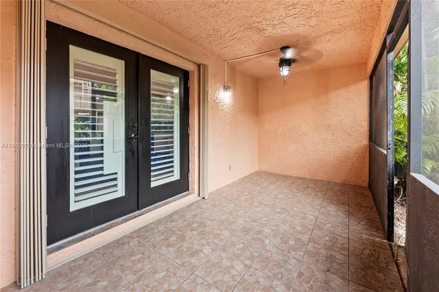 $377,500 | 33 Madrid Lane, Unit 49, Davie, FL 33324