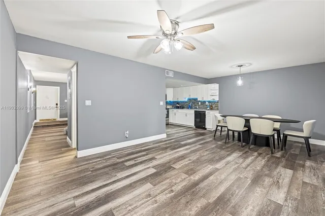 $377,500 | 33 Madrid Lane, Unit 49, Davie, FL 33324