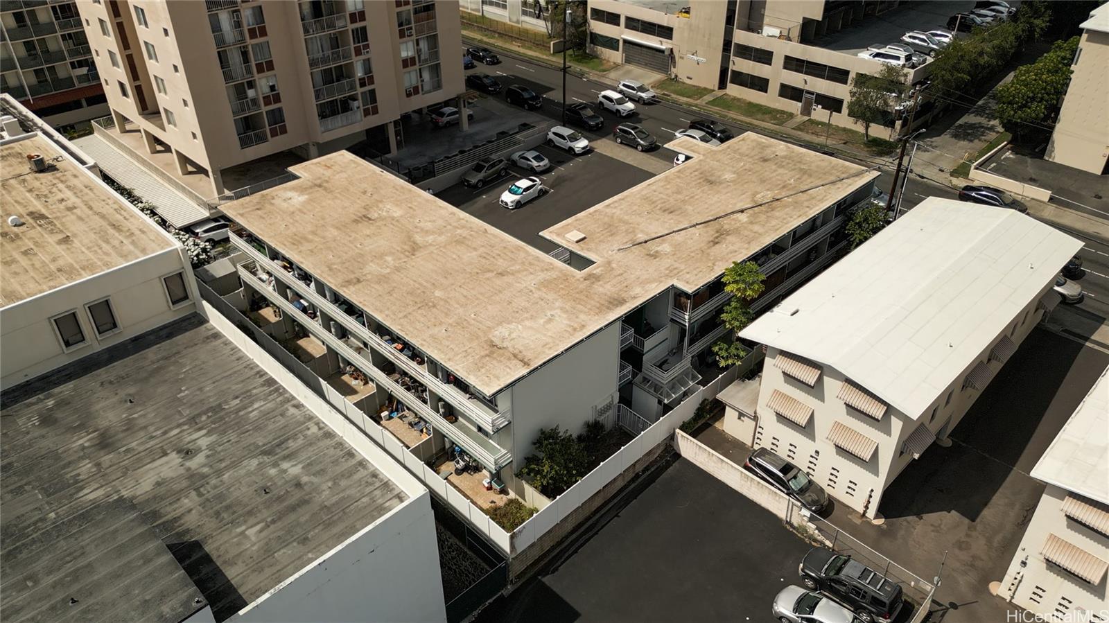 809 Kinau Street Honolulu, HI 96813 - Photo 2 of 9