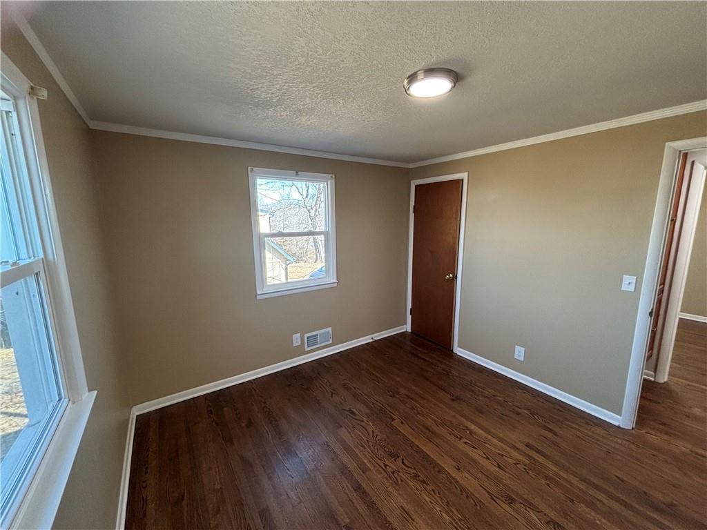 11924 Merritt Road Grandview, MO 64030 - Photo 16 of 27