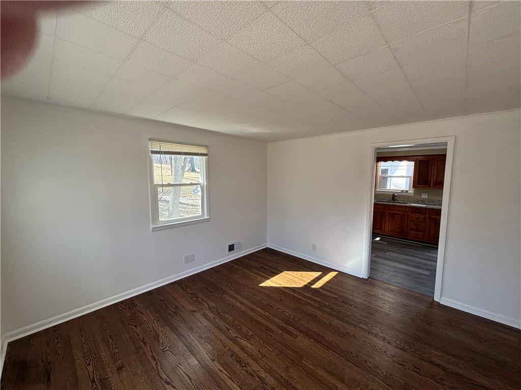 11924 Merritt Road Grandview, MO 64030 - Photo 10 of 27