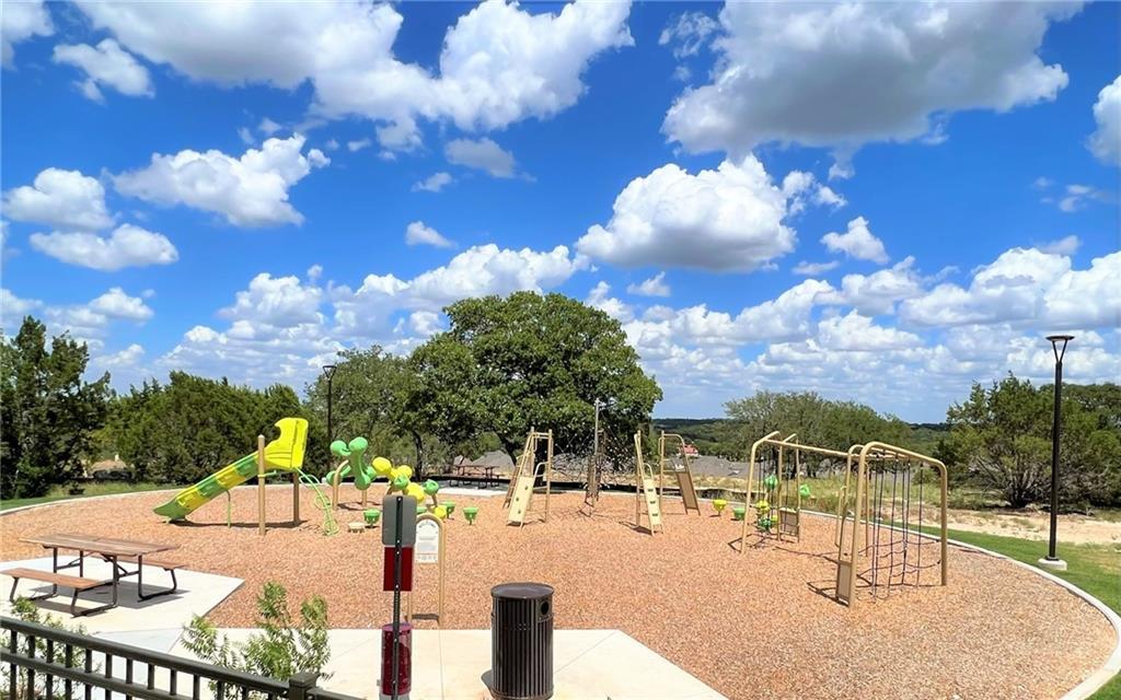 162 Lunar Loop Austin, TX 78737 - Photo 38 of 40 a view of a basketball court