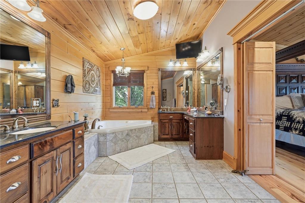 11008 Aldridge Road Excelsior Springs, MO 64024 - Photo 29 of 56