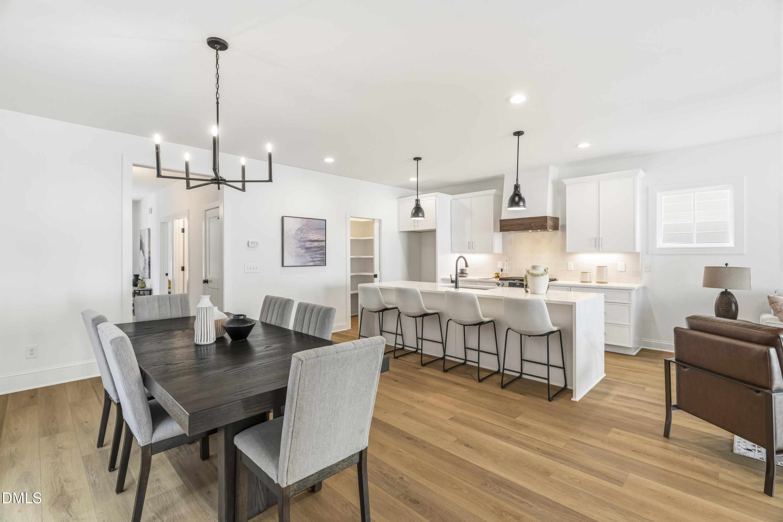 726 Powell Drive Raleigh, NC 27606 - Photo 14 of 53 7_dsc04492