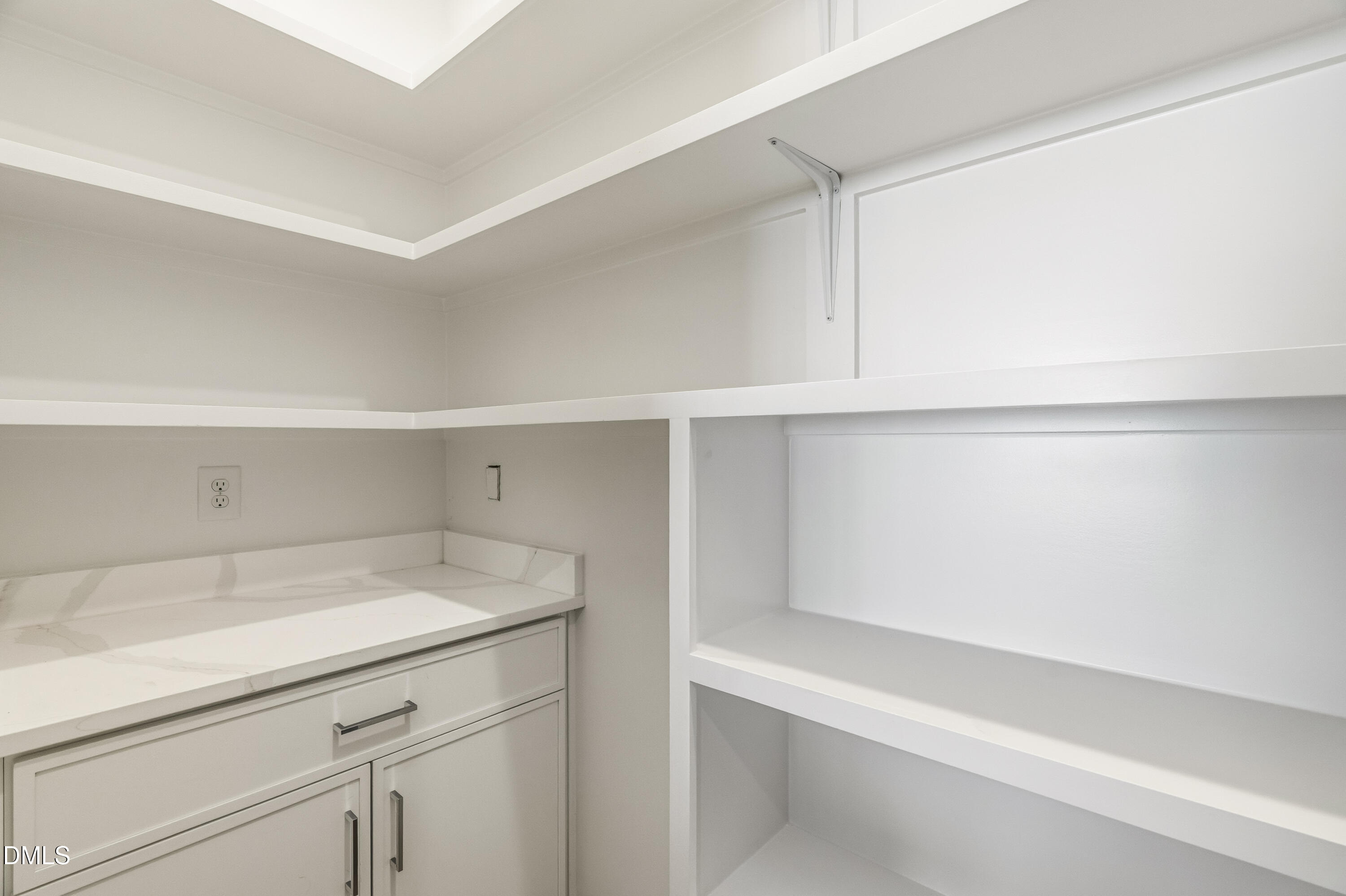 726 Powell Drive Raleigh, NC 27606 - Photo 26 of 53 21_dsc04531