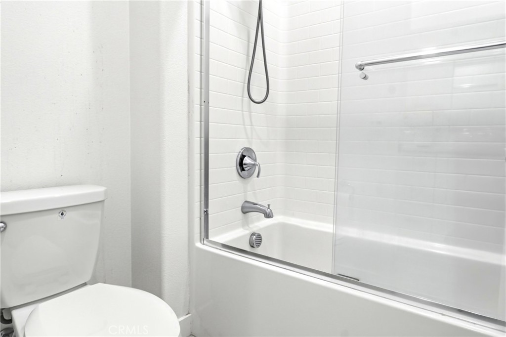 253 Waypoint Tustin, CA 92782 - Photo 45 of 56 full bathroom with shower/bathtub enclosure in hall