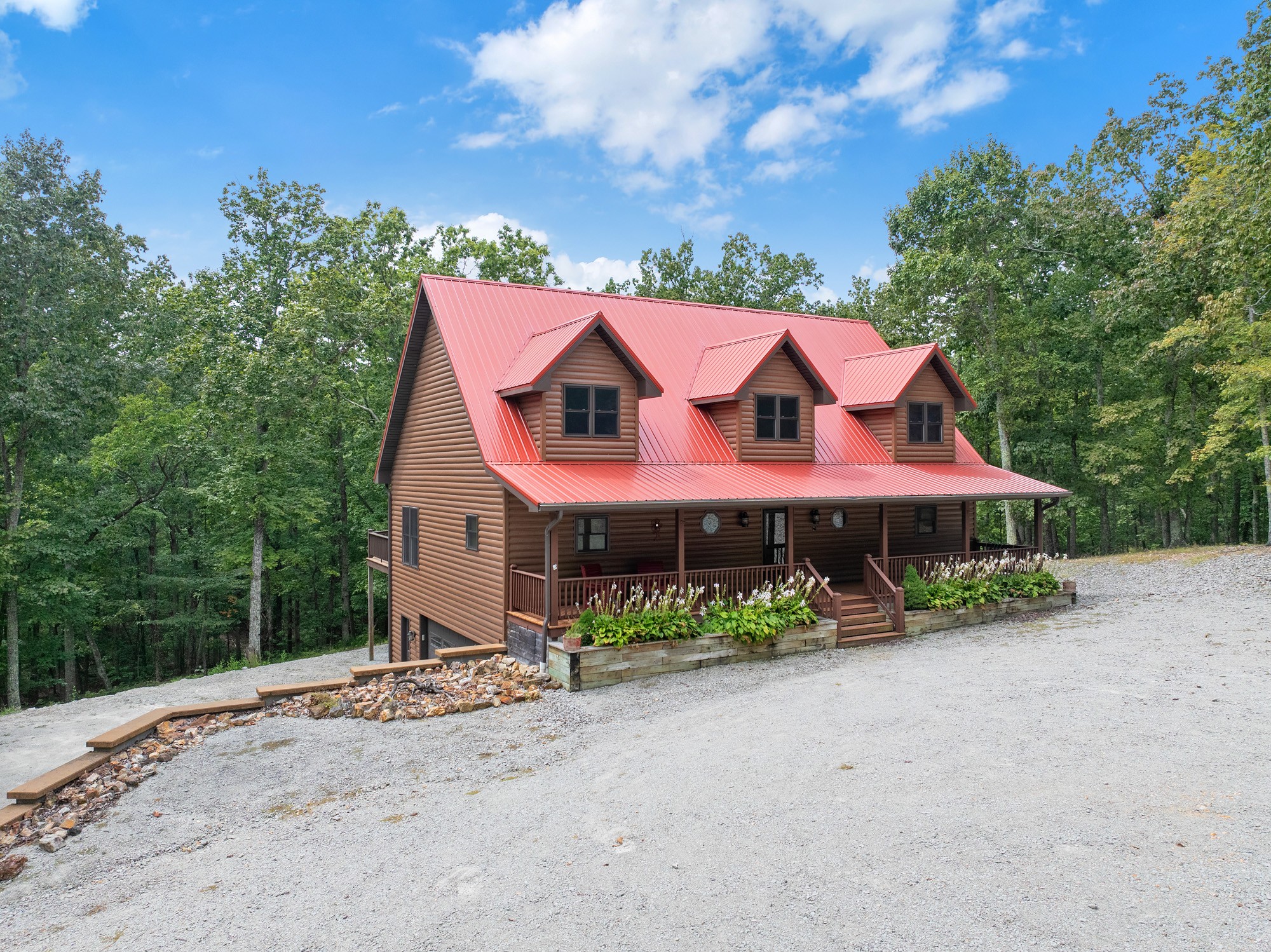 576 Ridgeway Drive Sugar Tree, TN 38380 - Photo 3 of 79 front view of a house with a yard