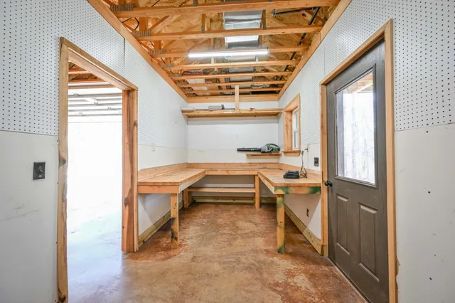 $499,000 | 576 Ridgeway Drive, Sugar Tree, TN 38380