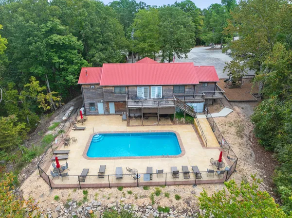 $499,000 | 576 Ridgeway Drive, Sugar Tree, TN 38380