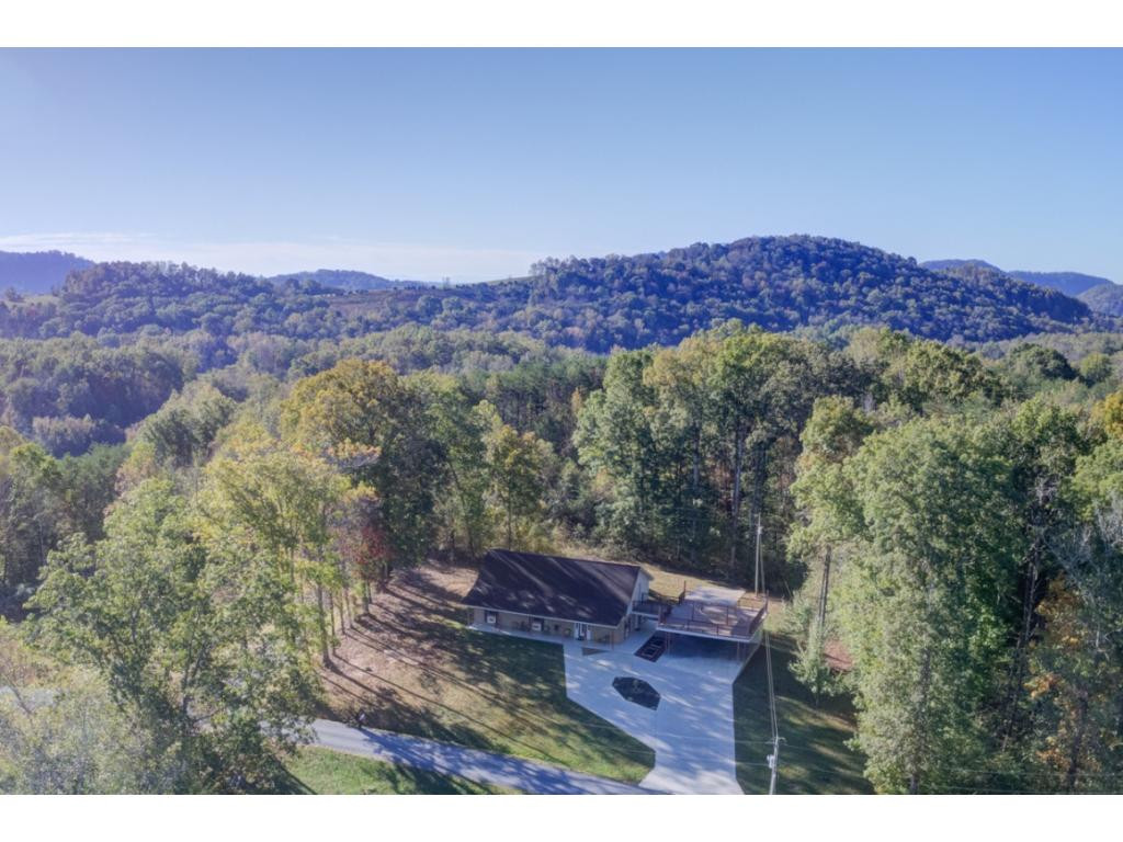 183 Manis Road Rogersville, TN 37857 - Photo 5 of 34 Photo 6