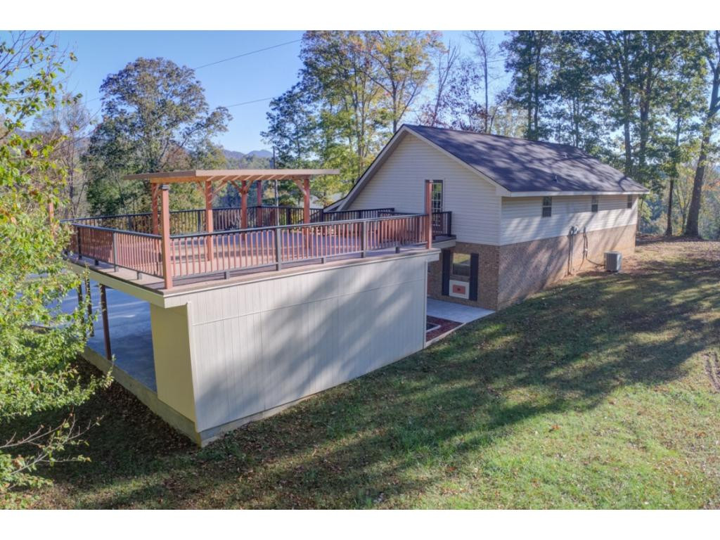 183 Manis Road Rogersville, TN 37857 - Photo 10 of 34 Photo 11