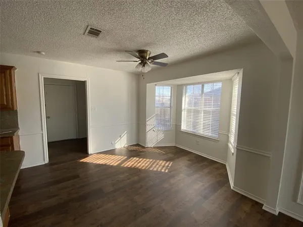 $2,100 | 614 South Arizona Drive, Celina, TX 75009