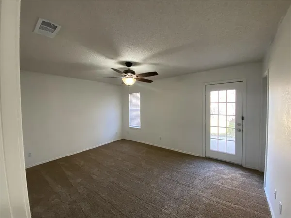 $2,100 | 614 South Arizona Drive, Celina, TX 75009