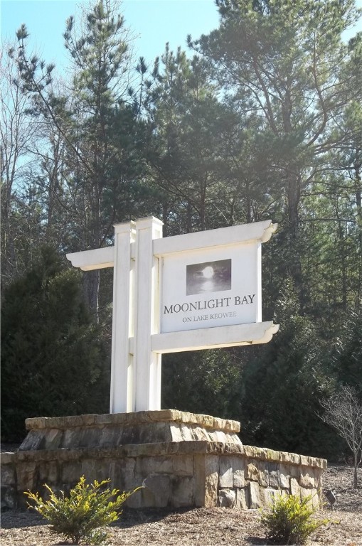 502 Moonlight Bay Seneca, SC 29672 - Photo 2 of 10