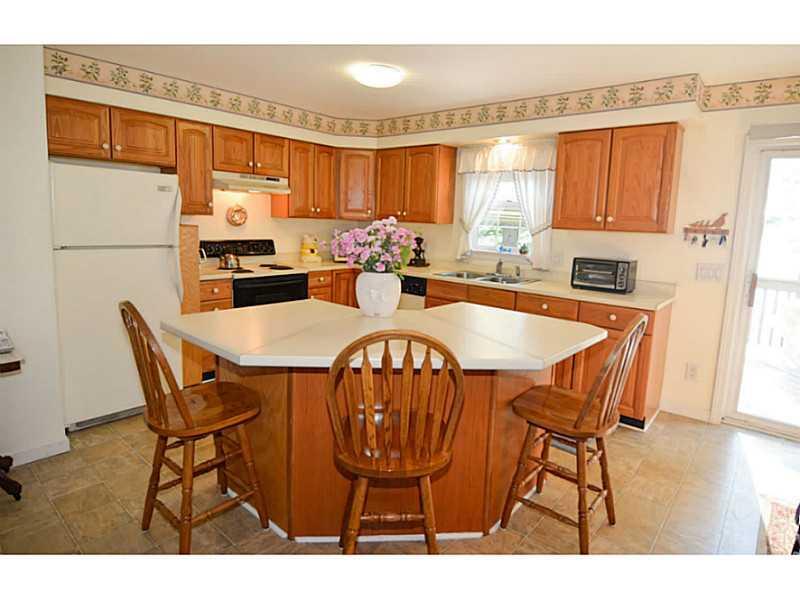 8 Upper Basin Road Windham, ME 04062 - Photo 20 of 33 Kitchen.