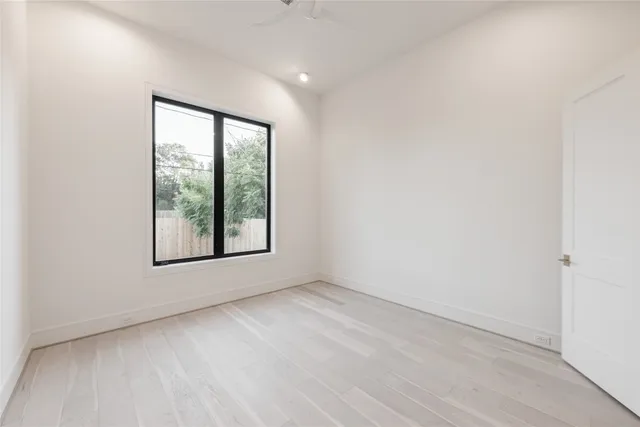 $2,095,000 | 4923 Mimosa Drive, Bellaire, TX 77401