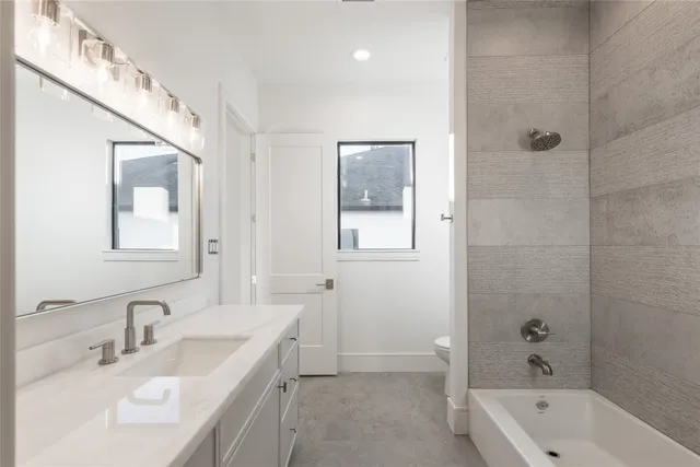 $2,095,000 | 4923 Mimosa Drive, Bellaire, TX 77401