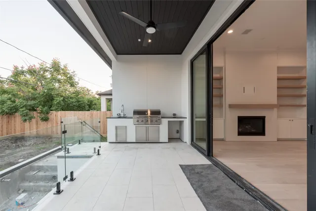 $2,095,000 | 4923 Mimosa Drive, Bellaire, TX 77401