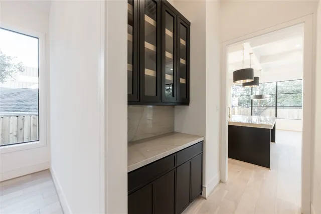 $2,095,000 | 4923 Mimosa Drive, Bellaire, TX 77401