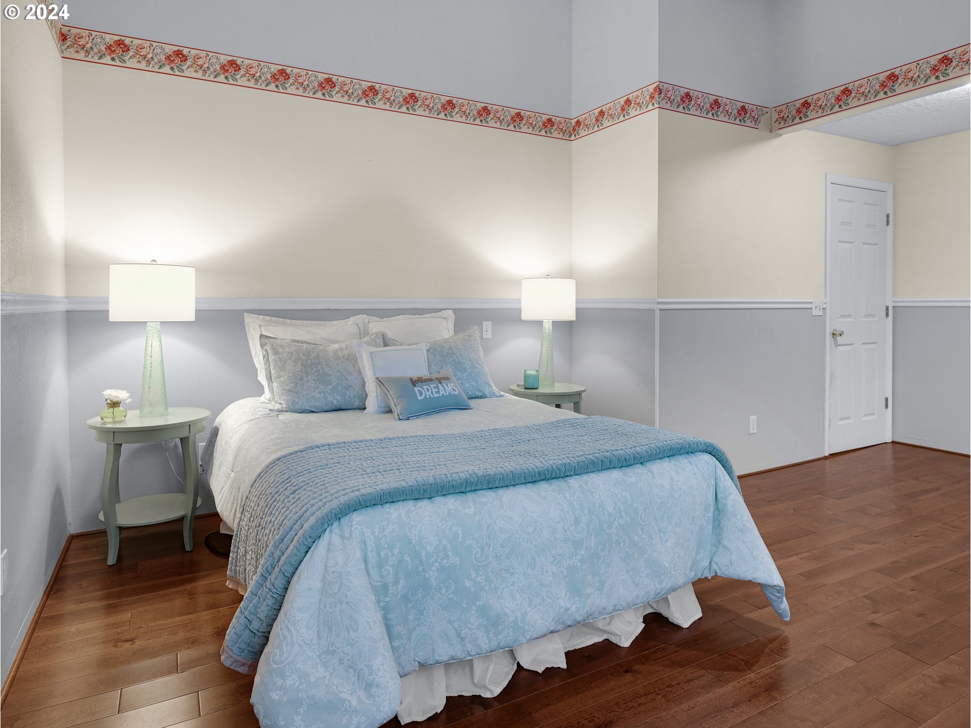 2133 Cedar Street Seaside, OR 97138 - Photo 16 of 32 Primary Bedroom