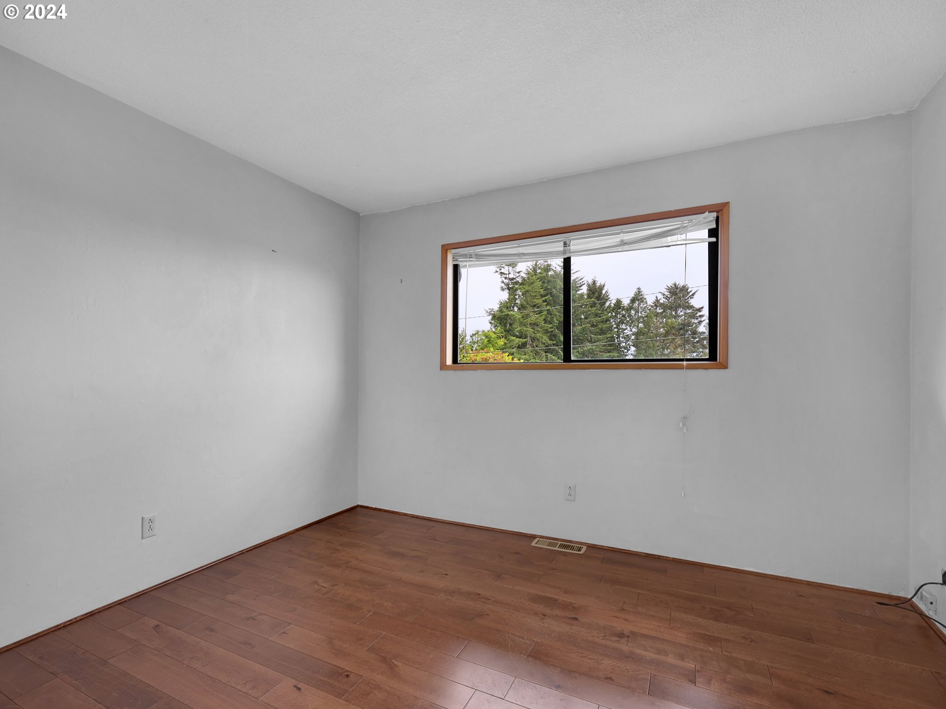 2133 Cedar Street Seaside, OR 97138 - Photo 23 of 32 Den/Office