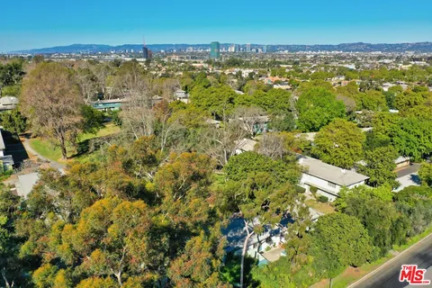 $849,000 | 5482 Village Green, Los Angeles, CA 90016