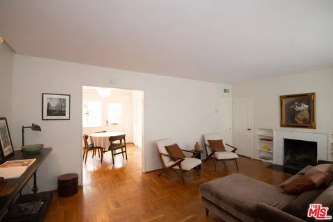 $849,000 | 5482 Village Green, Los Angeles, CA 90016