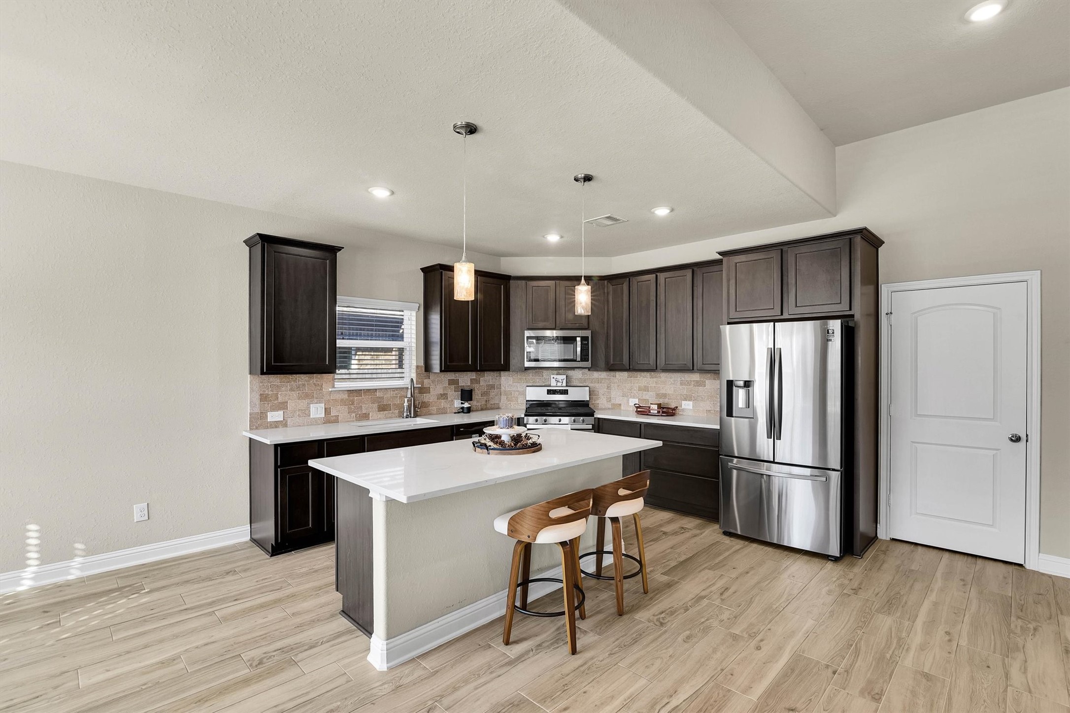 222 Racetrack Lane Montgomery, TX 77356 - Photo 20 of 41 Gallery Image 20