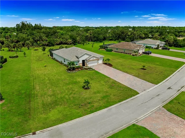 a view of a garden with an outdoor space