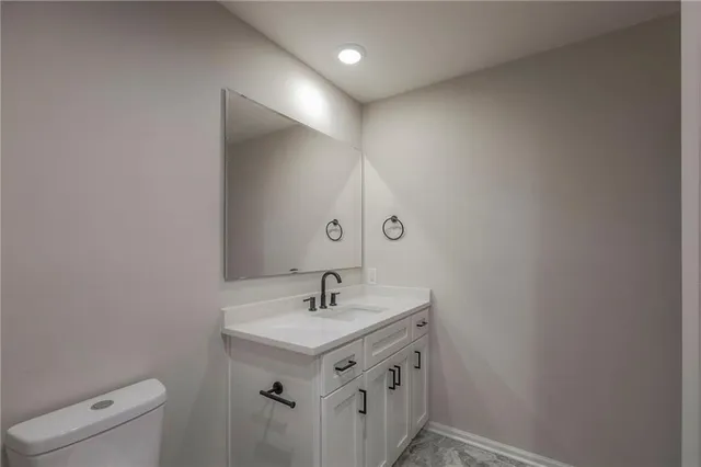 $319,950 | 11822 Oakmont Street, Overland Park, KS 66210