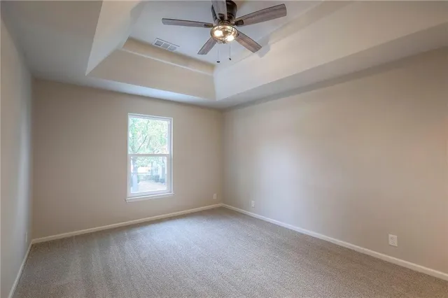 $319,950 | 11822 Oakmont Street, Overland Park, KS 66210