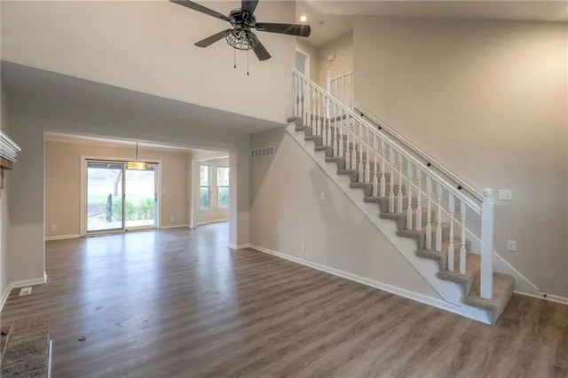 $319,950 | 11822 Oakmont Street, Overland Park, KS 66210