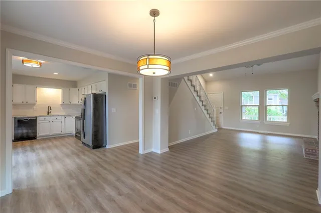 $319,950 | 11822 Oakmont Street, Overland Park, KS 66210