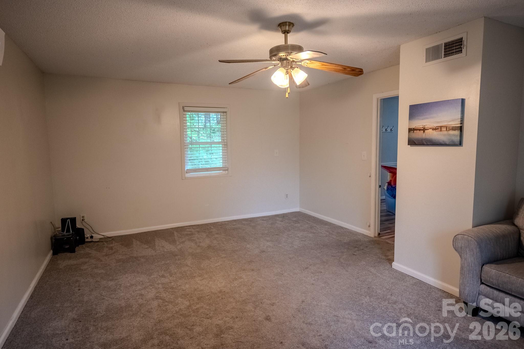 3122 Zion Church Road Hickory, NC 28602 - Photo 13 of 37