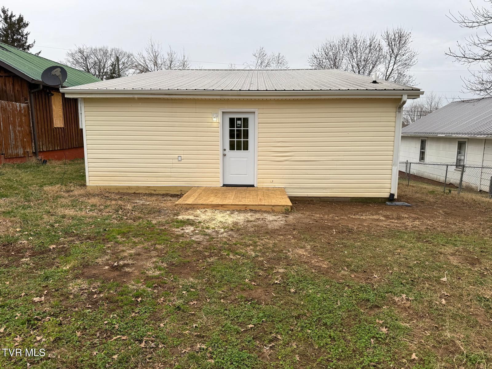 634 Riverside Avenue Kingsport, TN 37660 - Photo 3 of 25 14