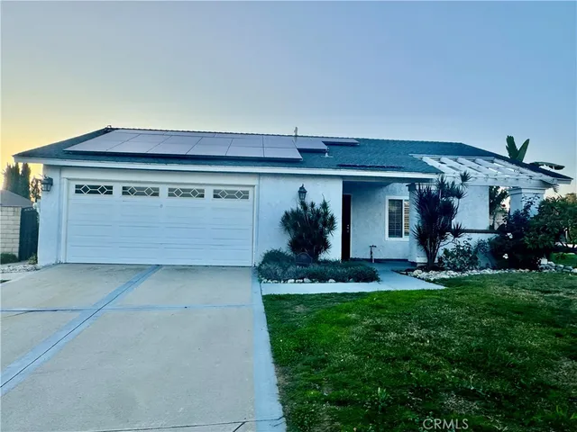 front view of house with a yard