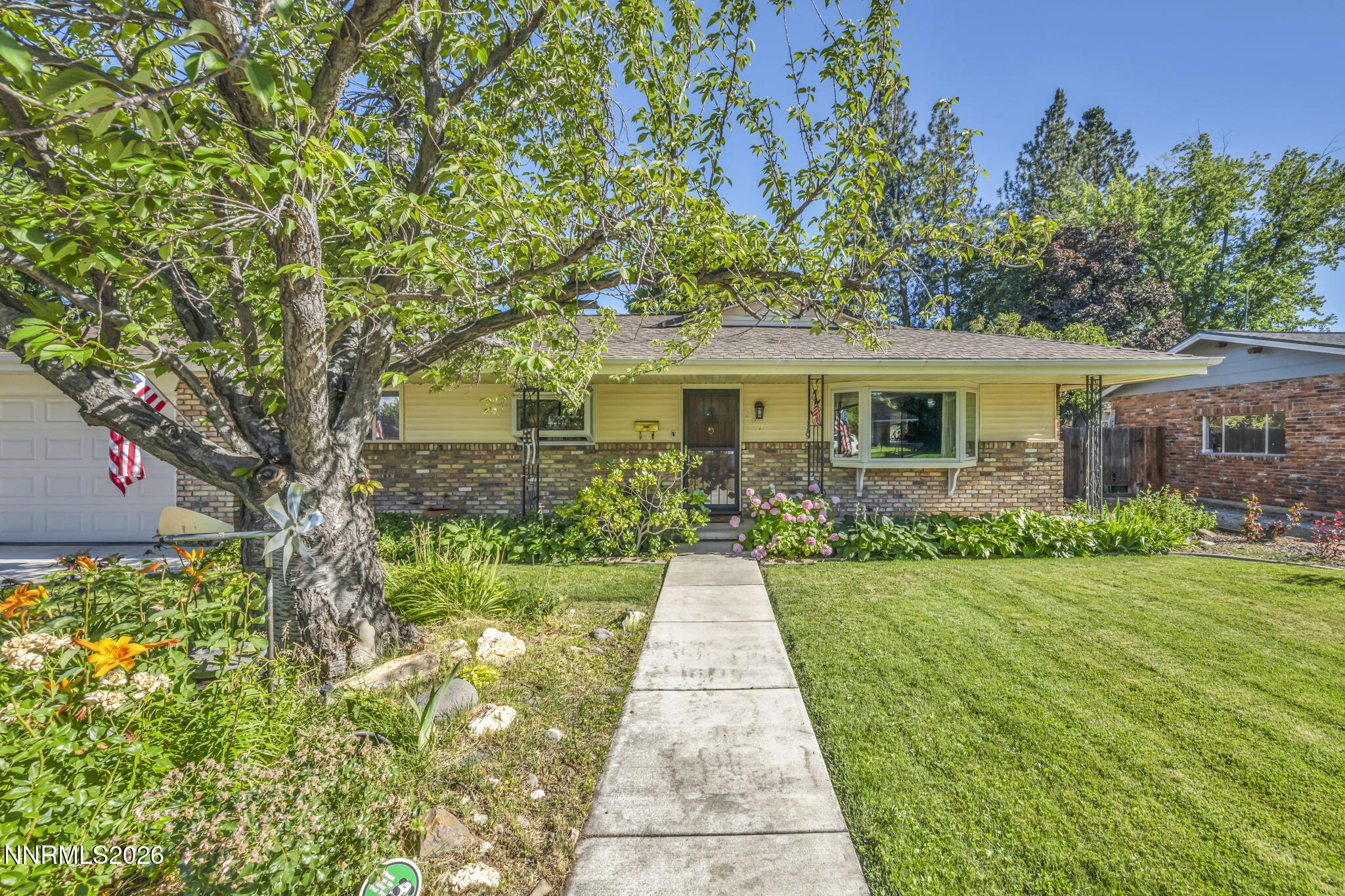 2090 Allen Street Reno, NV 89509 - Photo 7 of 101 4-web-or-mls-2090-allen-st