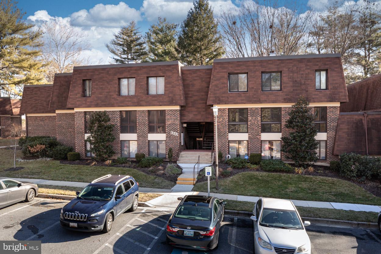 5243 West Running Brook Road, Unit 202 Columbia, MD 21044 - Photo 3 of 41