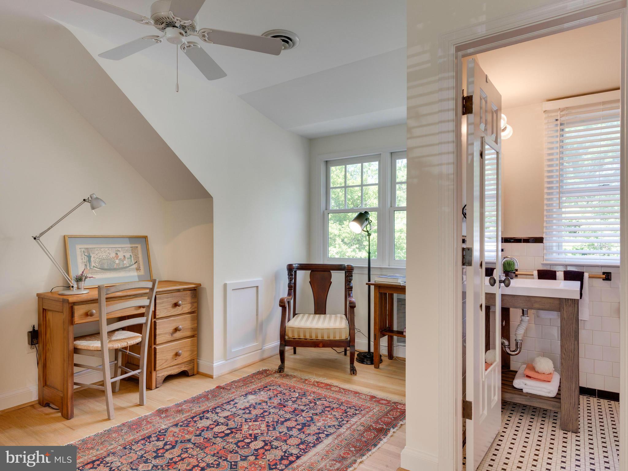 5605 Parkston Road Bethesda, MD 20816 - Photo 15 of 28 Interior (General)