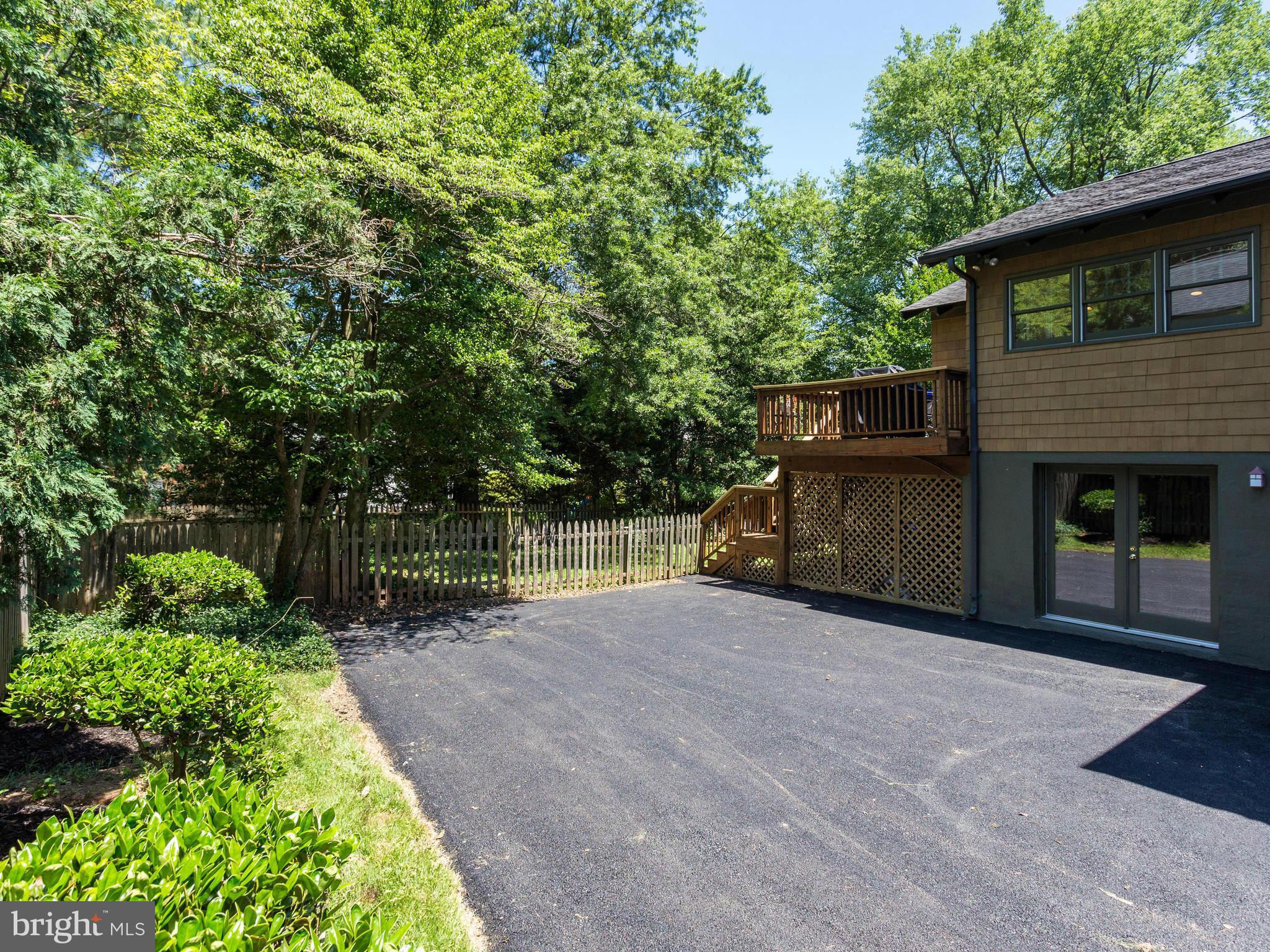 5605 Parkston Road Bethesda, MD 20816 - Photo 25 of 28 Exterior (Rear)