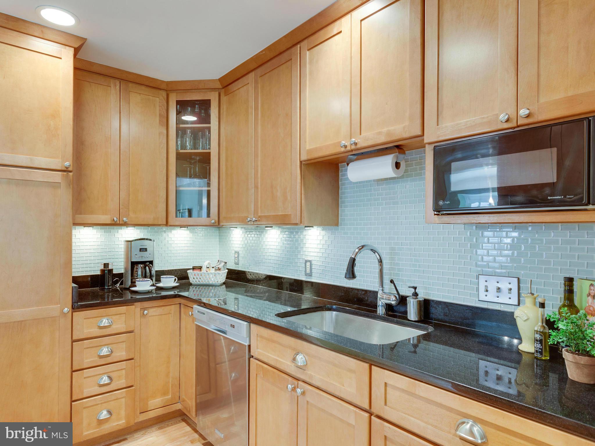 5605 Parkston Road Bethesda, MD 20816 - Photo 7 of 28 Kitchen