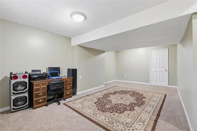 $419,950 | 4407 Southwest Briarbrook Drive, Lee's Summit, MO 64082