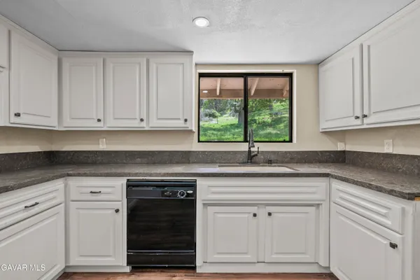 $550,000 | 29570 Butterfield Way, Tehachapi, CA 93561