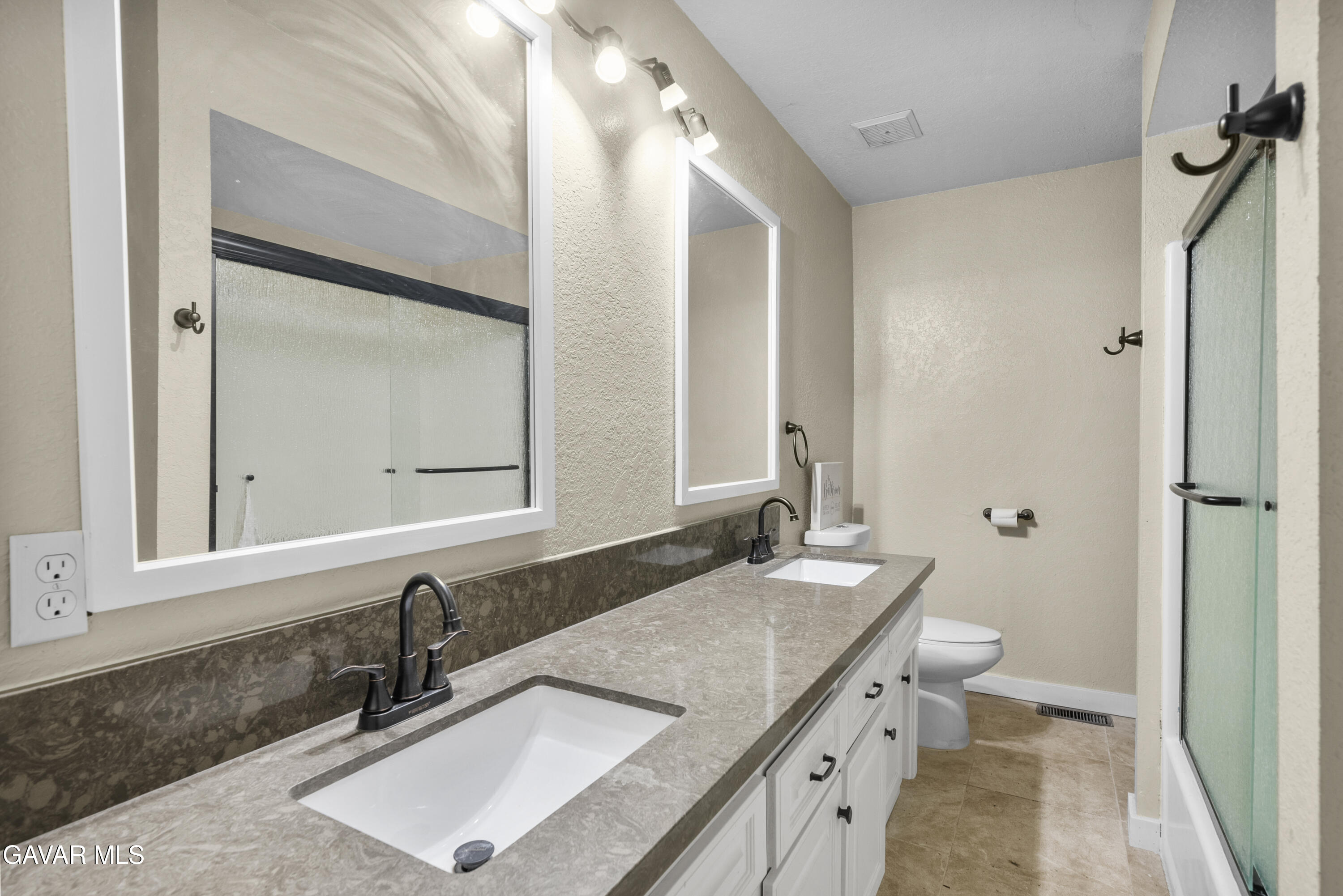 29570 Butterfield Way Tehachapi, CA 93561 - Photo 31 of 59 DSC04501