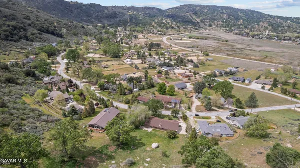 $550,000 | 29570 Butterfield Way, Tehachapi, CA 93561